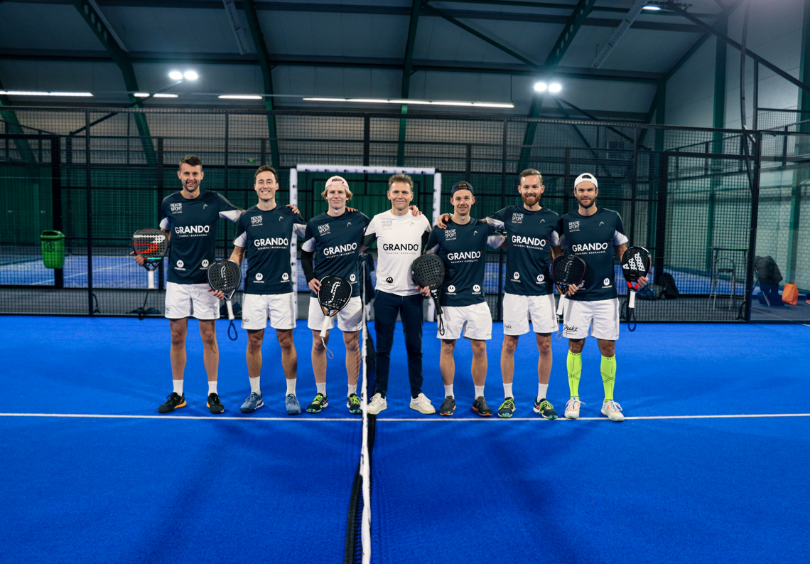 Grando Keukens | Badkamers hoofdsponsor van team Peakz Rekre Sport 1