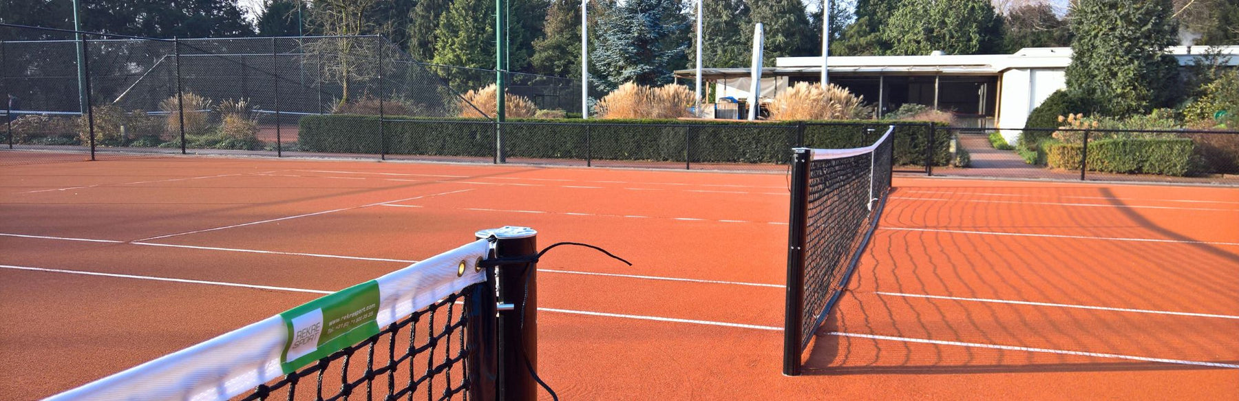Tennisbanen klaarmaken voor het voorjaar: Zo bereid je je voor op het nieuwe seizoen
