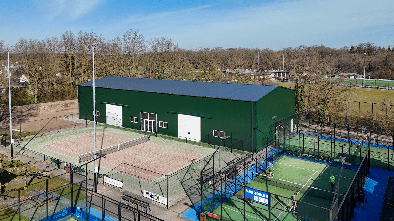 Waarom kiezen voor een padelbaanoverkapping?