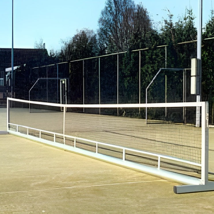 verplaatsbare tennis net installatie
